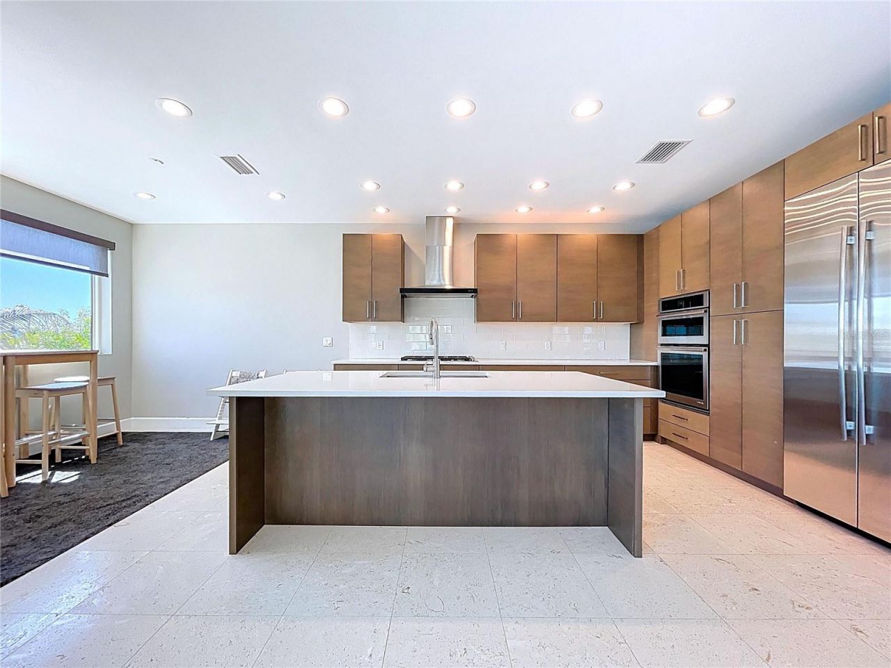 306 Bay Plz, Treasure Island, FL 33706 Photo