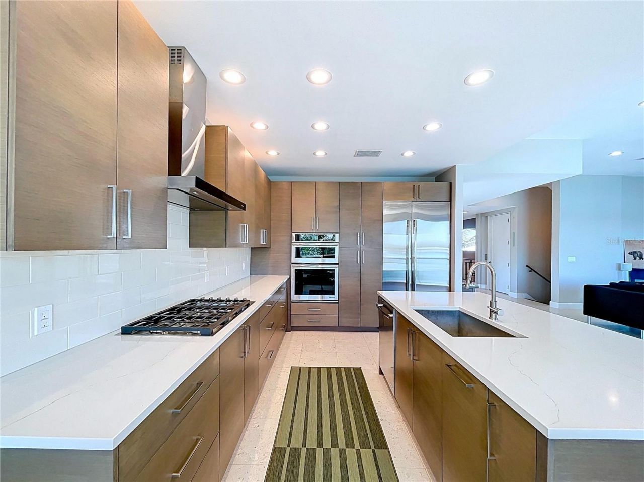 306 Bay Plz, Treasure Island, FL 33706 Photo