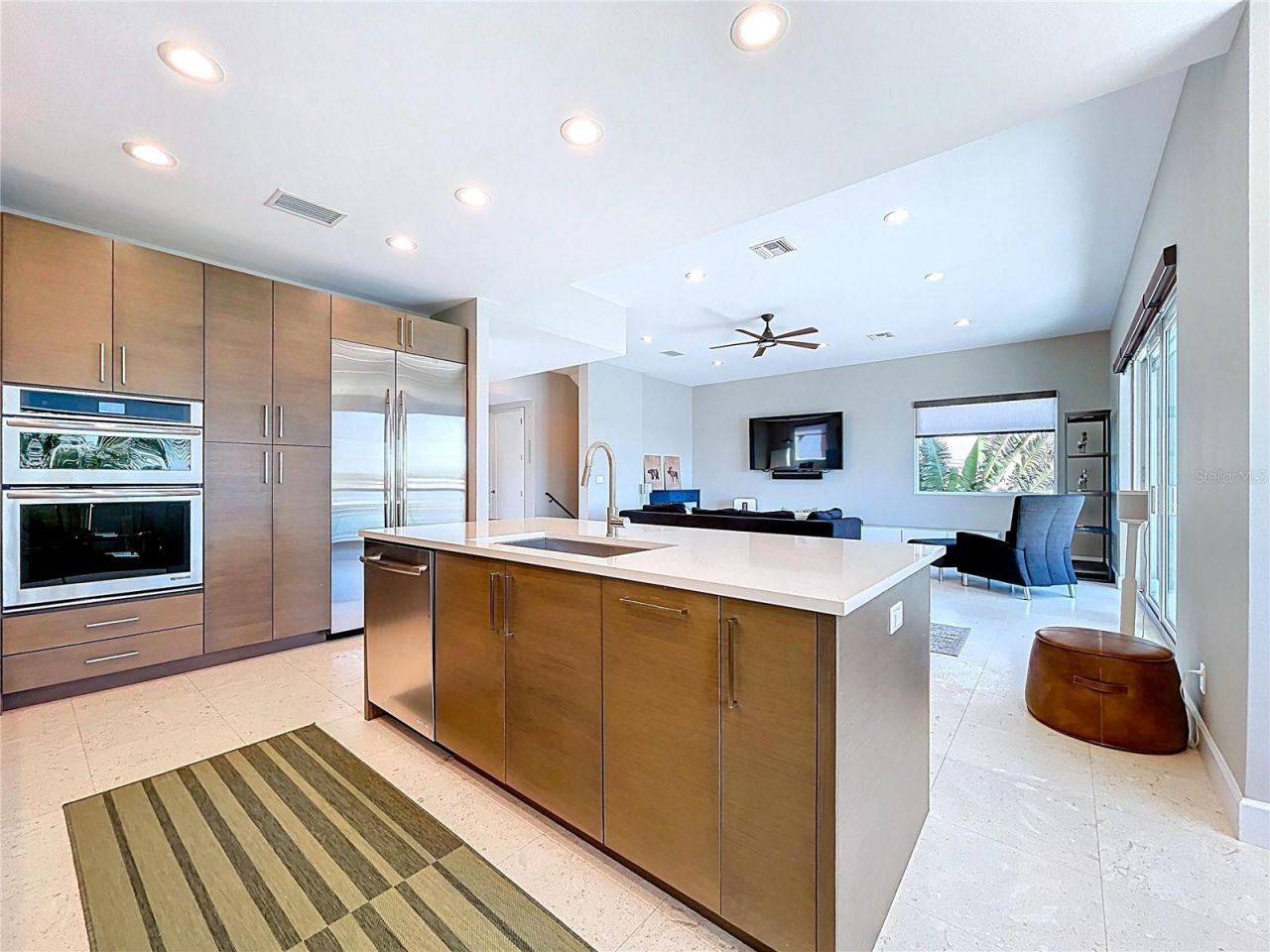 306 Bay Plz, Treasure Island, FL 33706 Photo