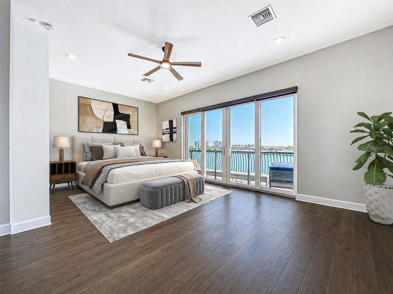 306 Bay Plz, Treasure Island, FL 33706 Photo