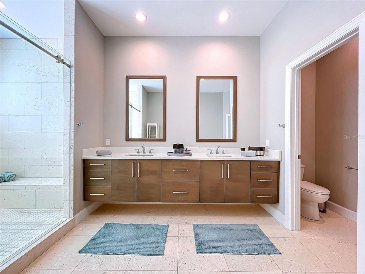 306 Bay Plz, Treasure Island, FL 33706 Photo