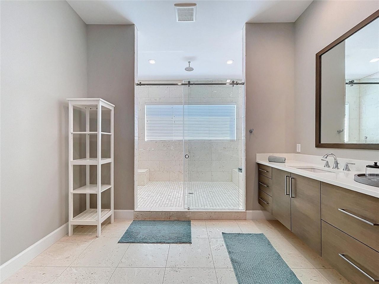 306 Bay Plz, Treasure Island, FL 33706 Photo