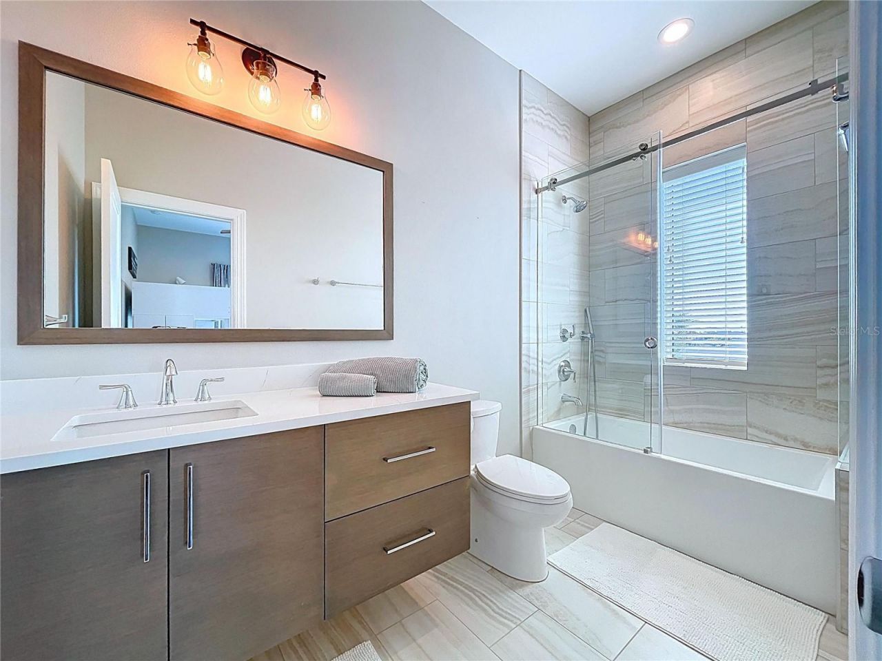 306 Bay Plz, Treasure Island, FL 33706 Photo
