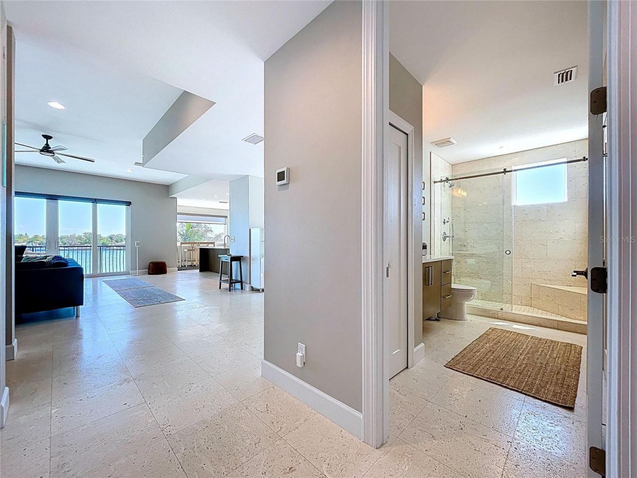 306 Bay Plz, Treasure Island, FL 33706 Photo