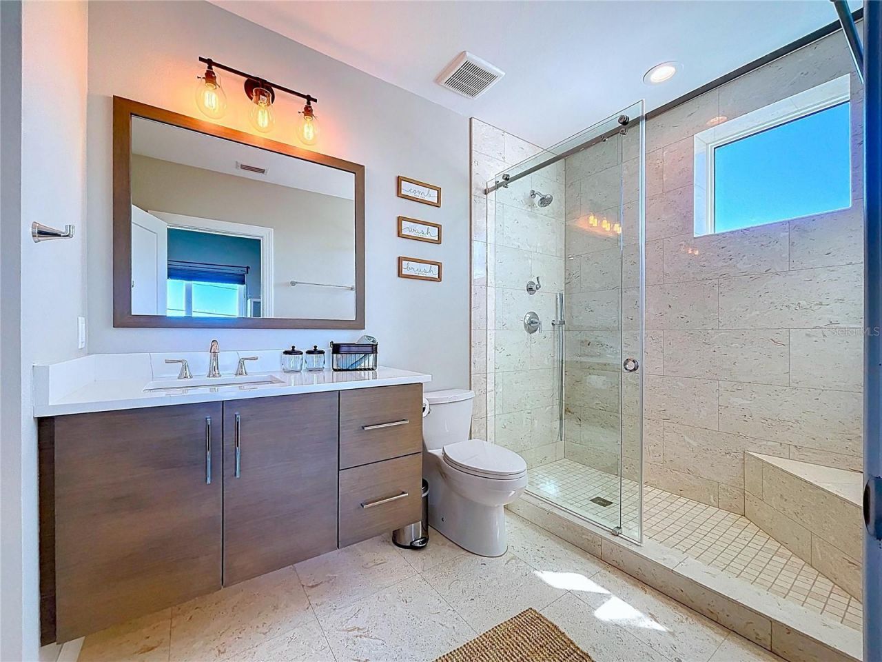 306 Bay Plz, Treasure Island, FL 33706 Photo