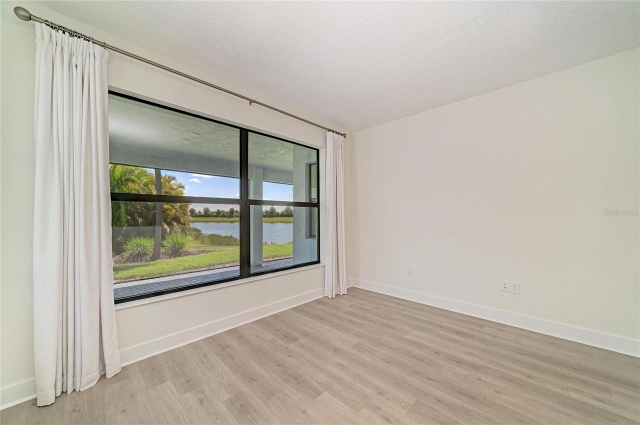5290 Barnett Circle , Bradenton, FL 34211 Photo