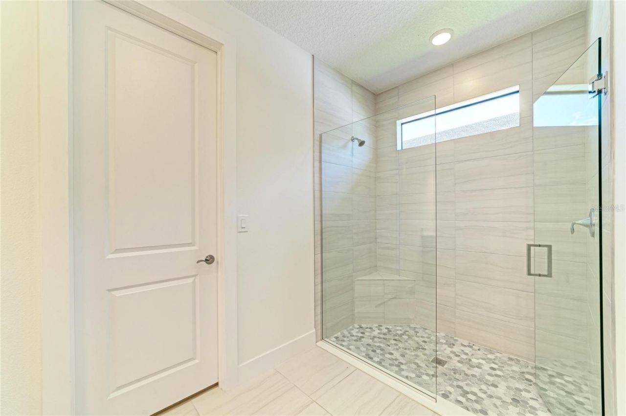 5290 Barnett Circle , Bradenton, FL 34211 Photo