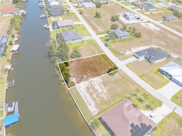 2306 NW 37TH PLACE , CAPE CORAL, FL 33993