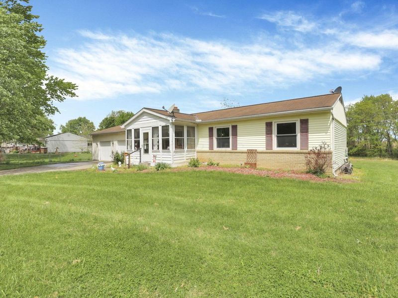 5296 Jeannie Drive NW, Carroll, OH 43112 Photo 1