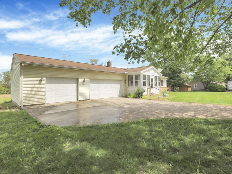 5296 Jeannie Drive NW, Carroll, OH 43112 Photo 3