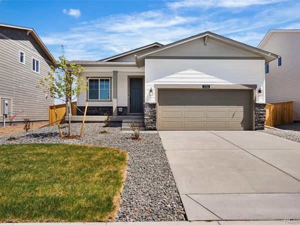 2722 Mosker Street , Strasburg, CO 80136
