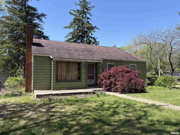 823 NORMAL Avenue, Normal, IL 61761