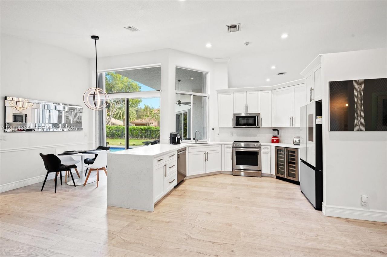 765 Bayside Ln , Weston, FL 33326 Photo