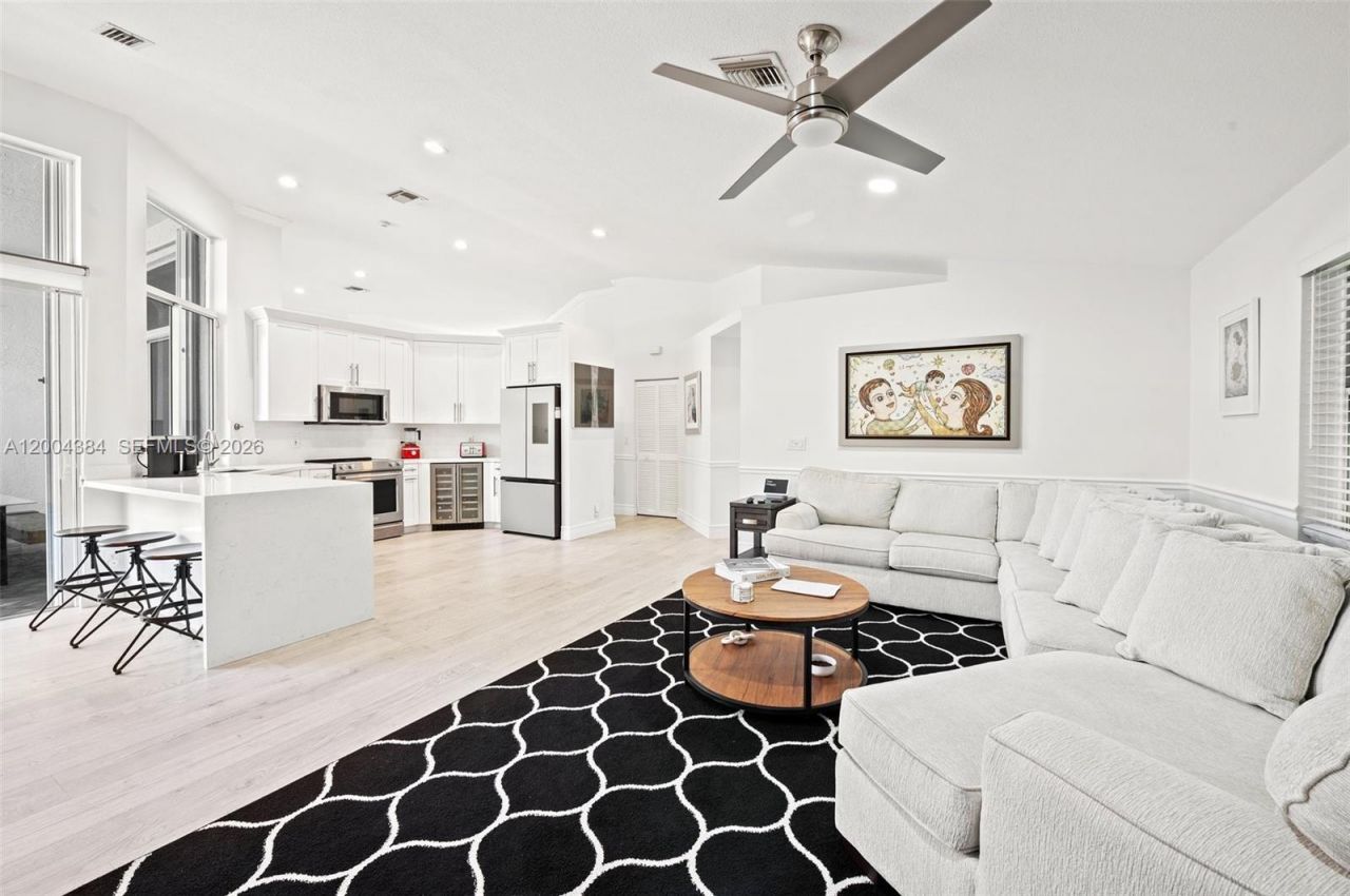 765 Bayside Ln , Weston, FL 33326 Photo