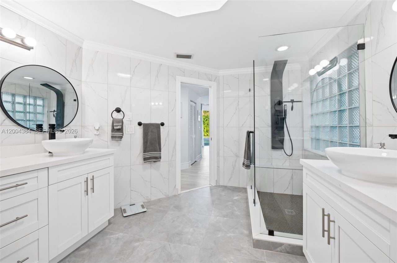765 Bayside Ln , Weston, FL 33326 Photo