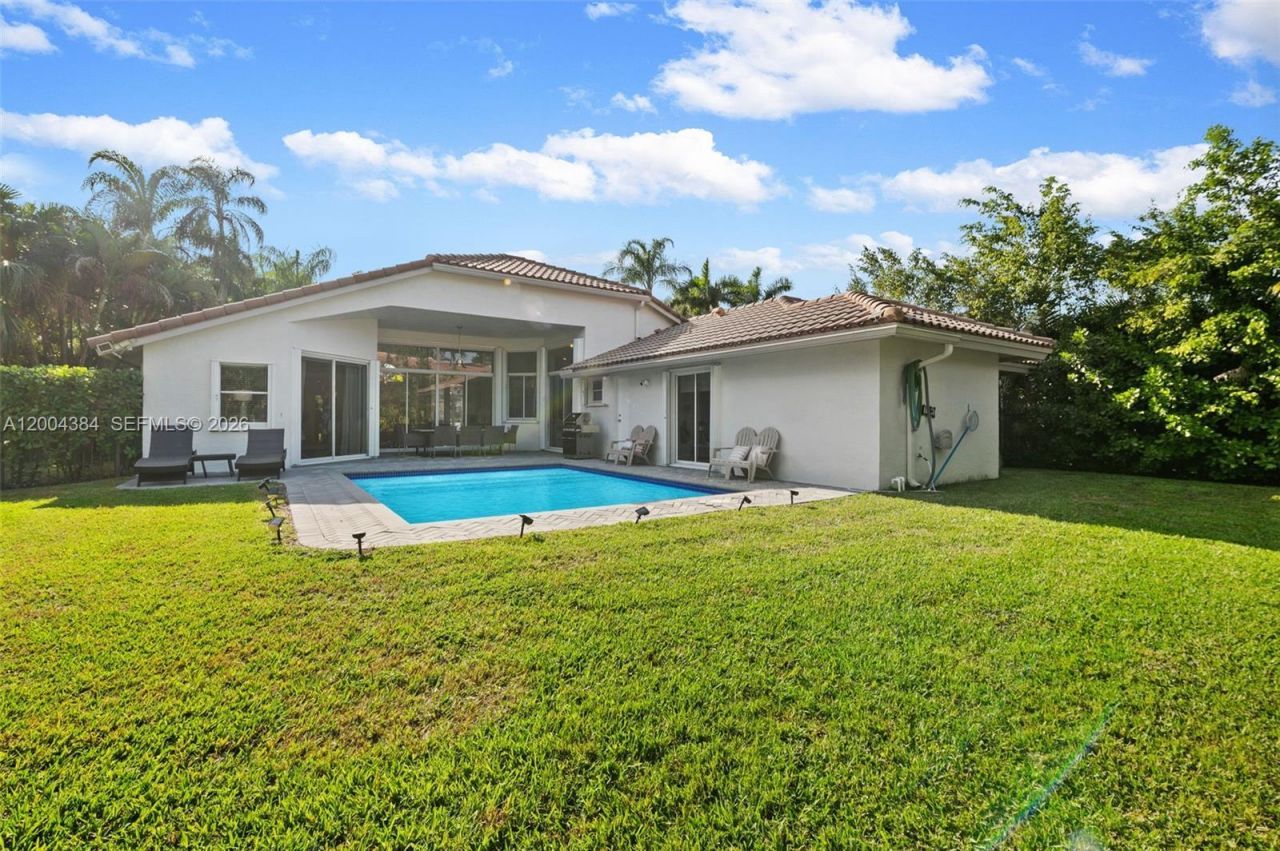 765 Bayside Ln , Weston, FL 33326 Photo