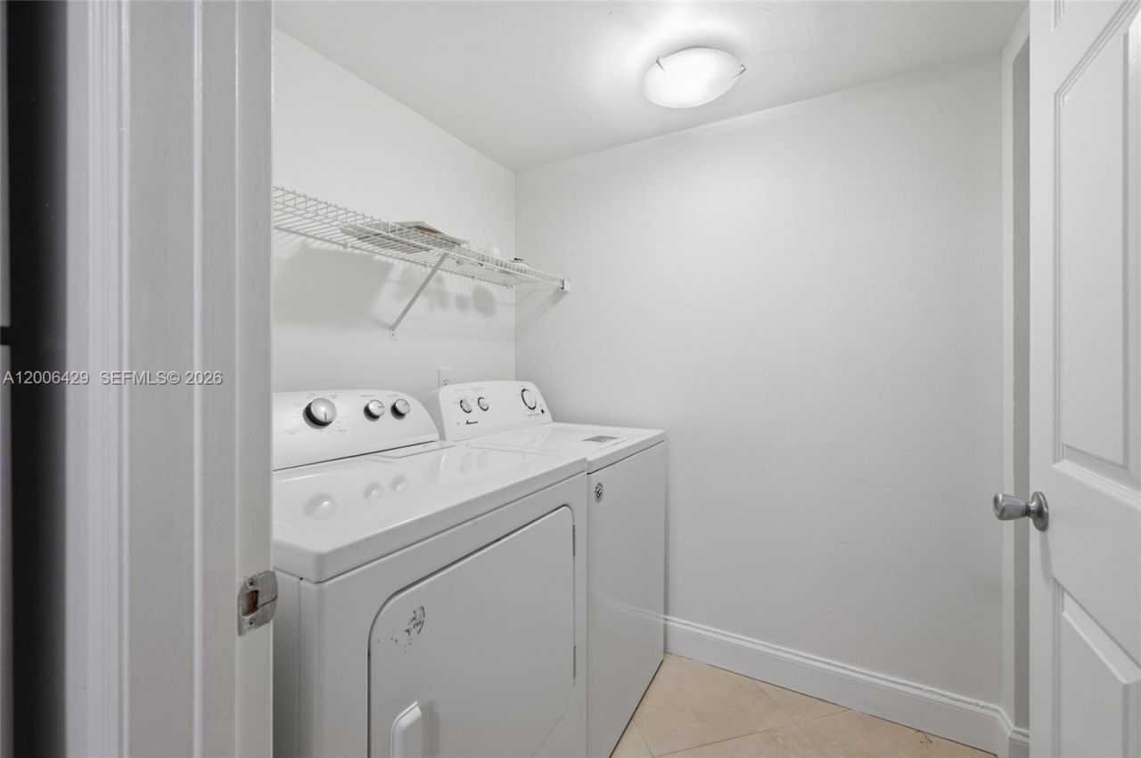 2451 Centergate Dr, Unit 303, Miramar, FL 33025 Photo