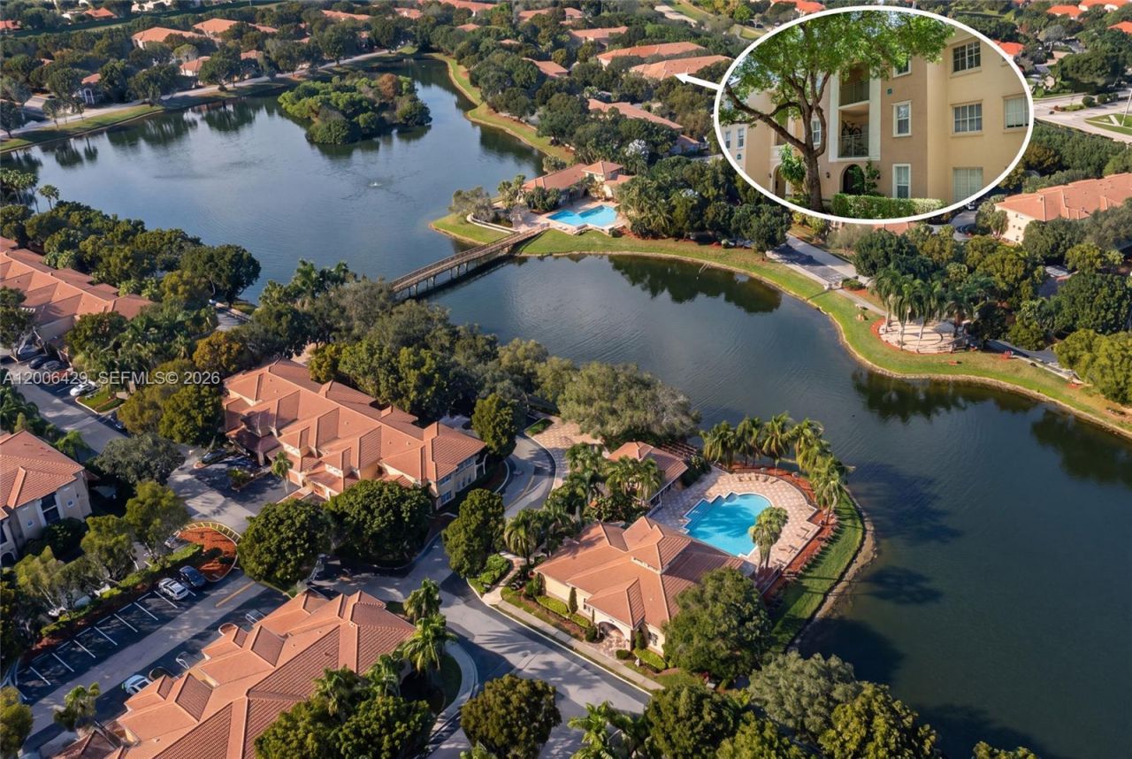 2451 Centergate Dr, Unit 303, Miramar, FL 33025 Photo