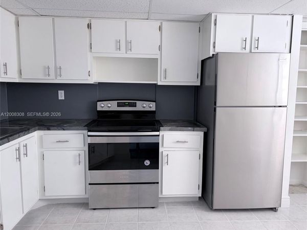 1780 NE 191st St , Unit 600-2, Miami, FL 33179