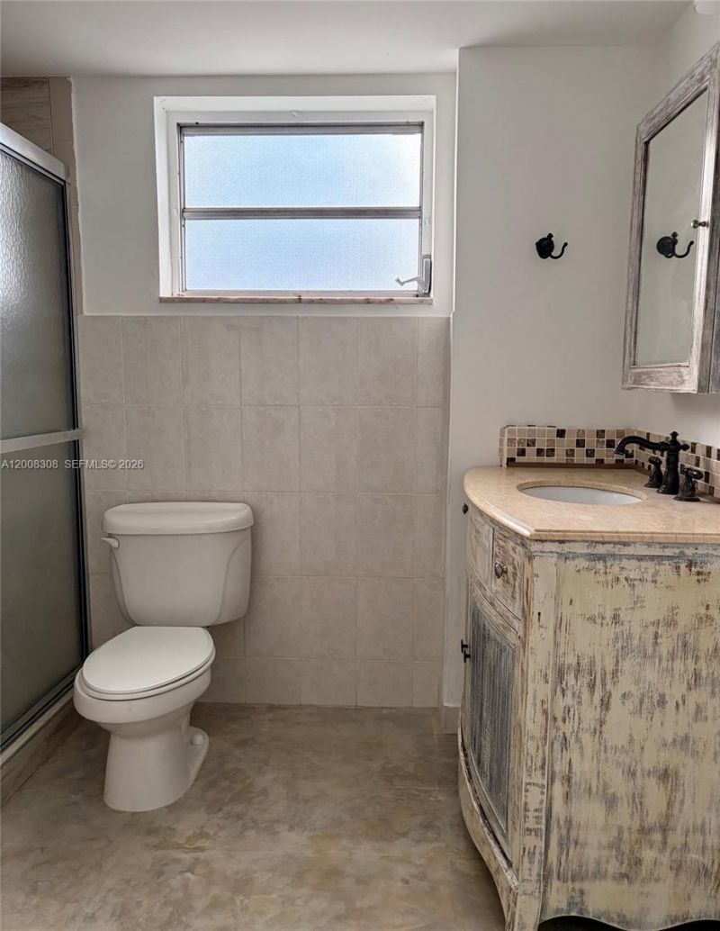 1780 NE 191st St, Unit 600-2, Miami, FL 33179 Photo