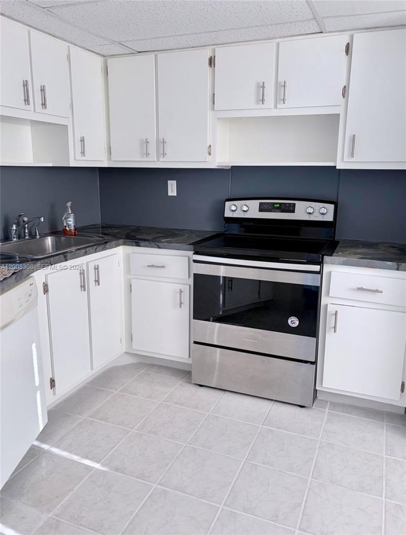 1780 NE 191st St, Unit 600-2, Miami, FL 33179 Photo
