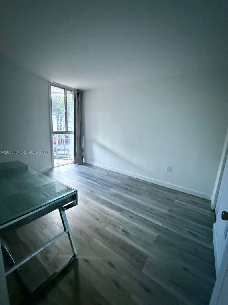 6955 NW 186th St , Unit F209, Hialeah, FL 33015 Photo