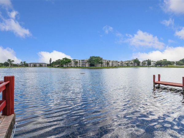 9460 Tangerine Pl , Unit 104, Davie, FL 33324