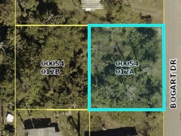 7818 Bogart DR , NORTH FORT MYERS, FL 33917