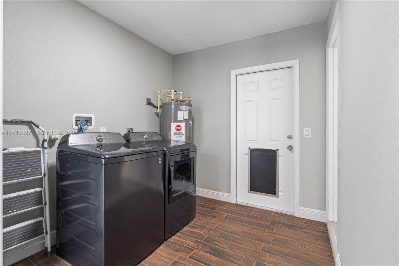 11448 N 68th St Street N, The Acreage, FL 33412 Photo