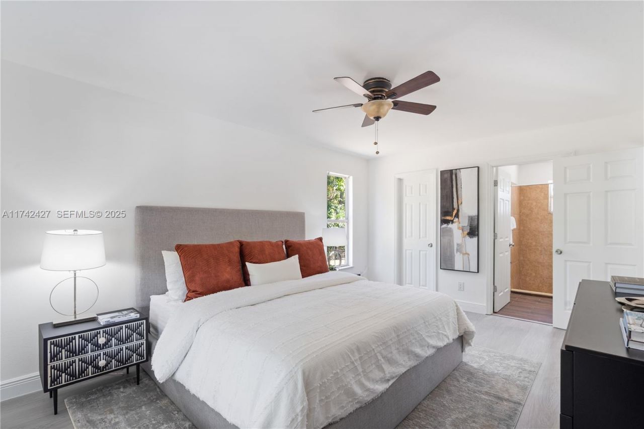 11448 N 68th St Street N, The Acreage, FL 33412 Photo