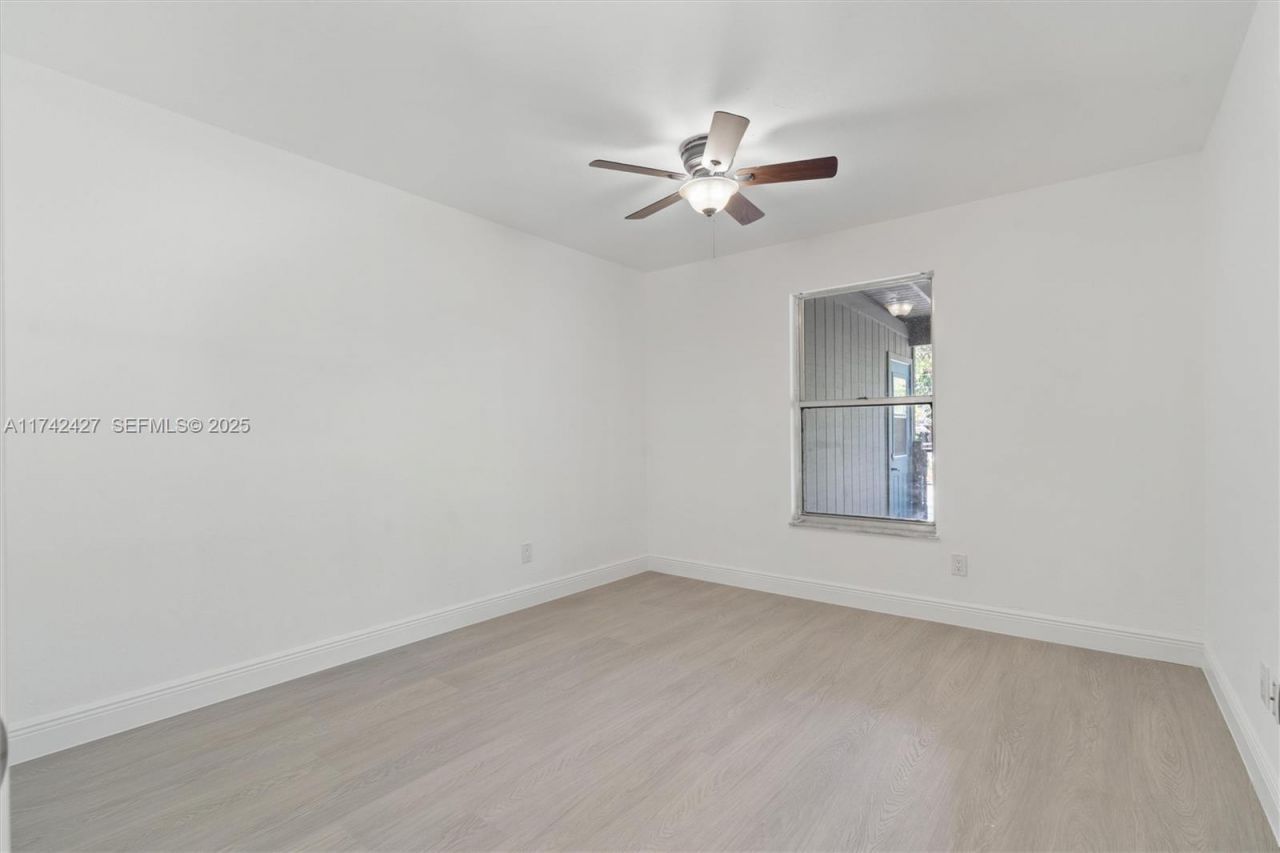 11448 N 68th St Street N, The Acreage, FL 33412 Photo