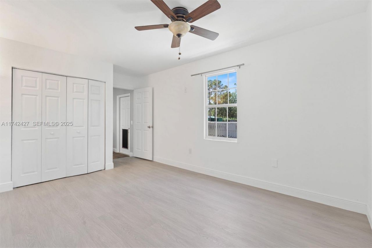 11448 N 68th St Street N, The Acreage, FL 33412 Photo