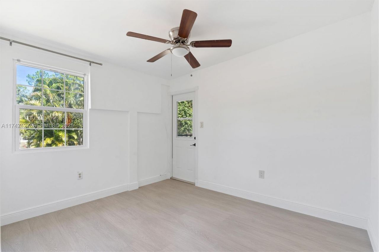 11448 N 68th St Street N, The Acreage, FL 33412 Photo