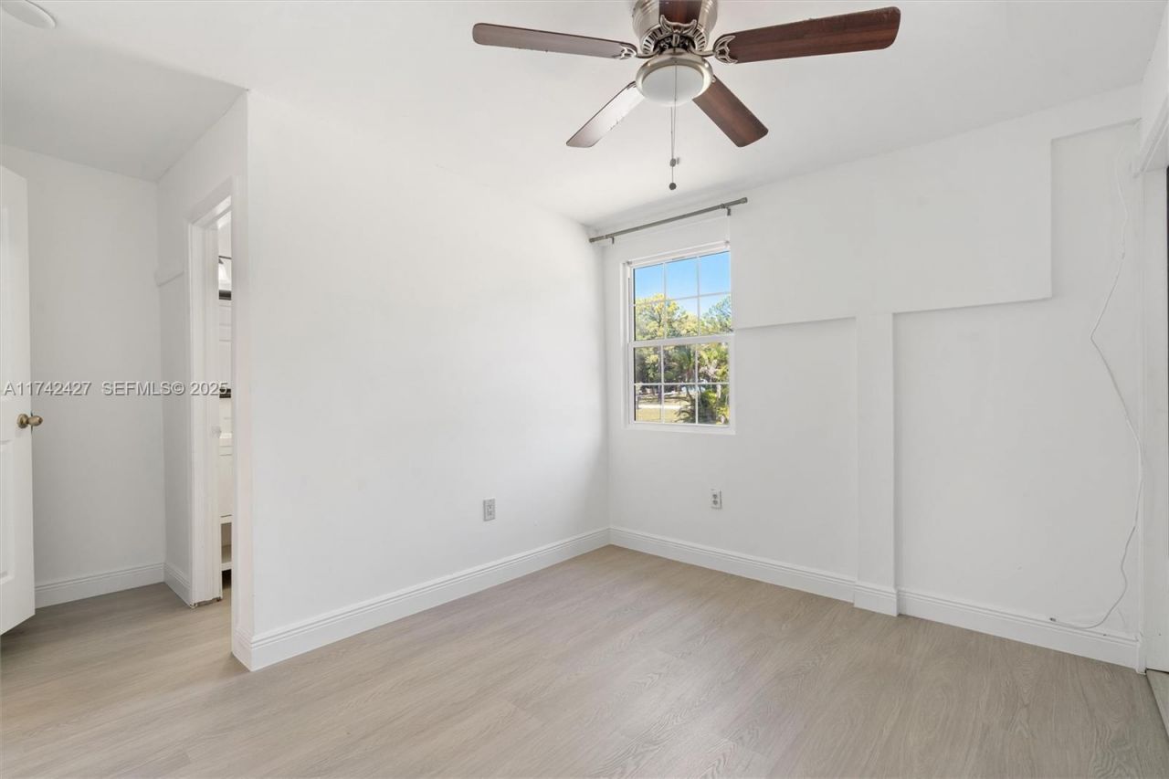 11448 N 68th St Street N, The Acreage, FL 33412 Photo