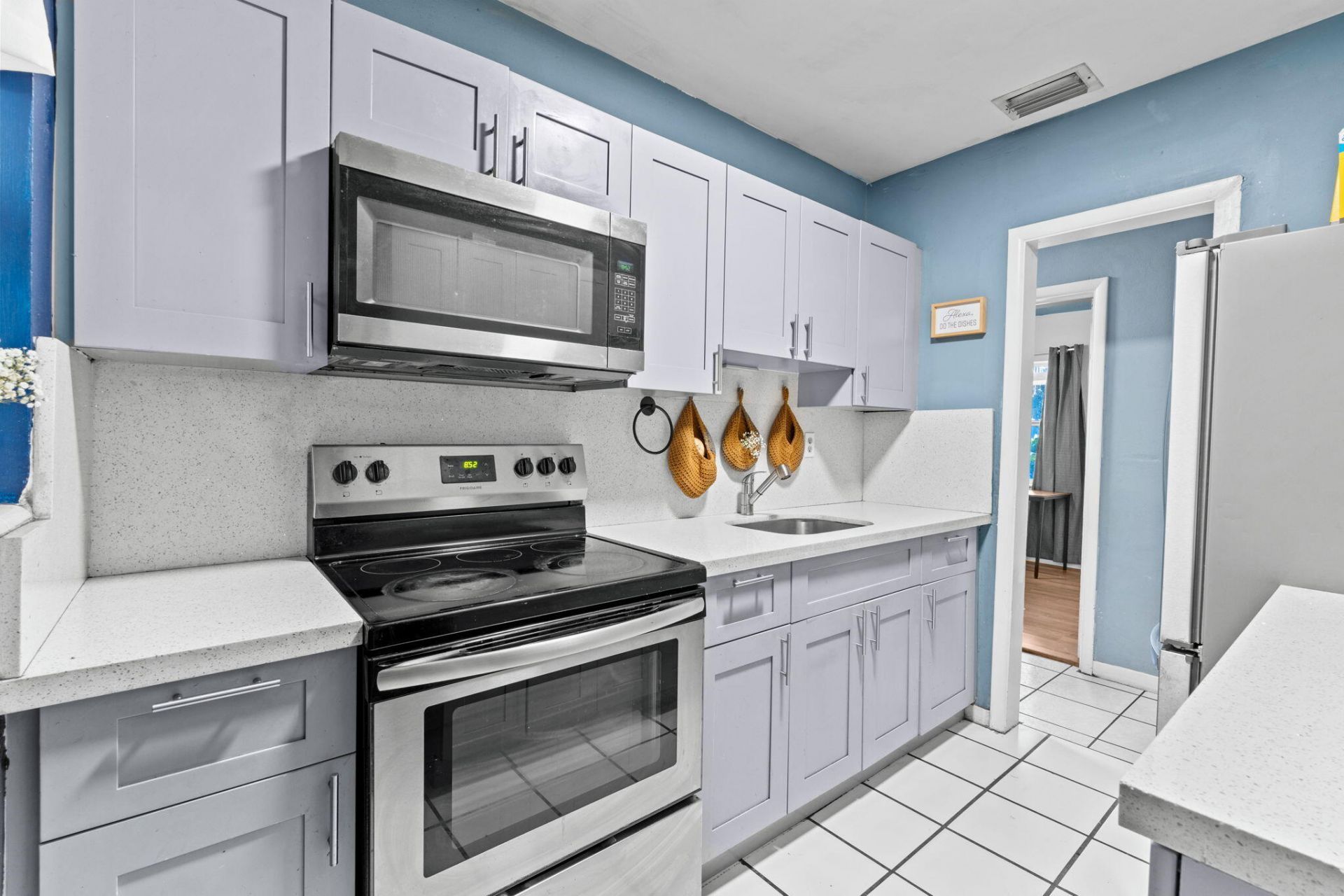 1110 14th Court S, Lake Worth Beach, FL 33460 Photo