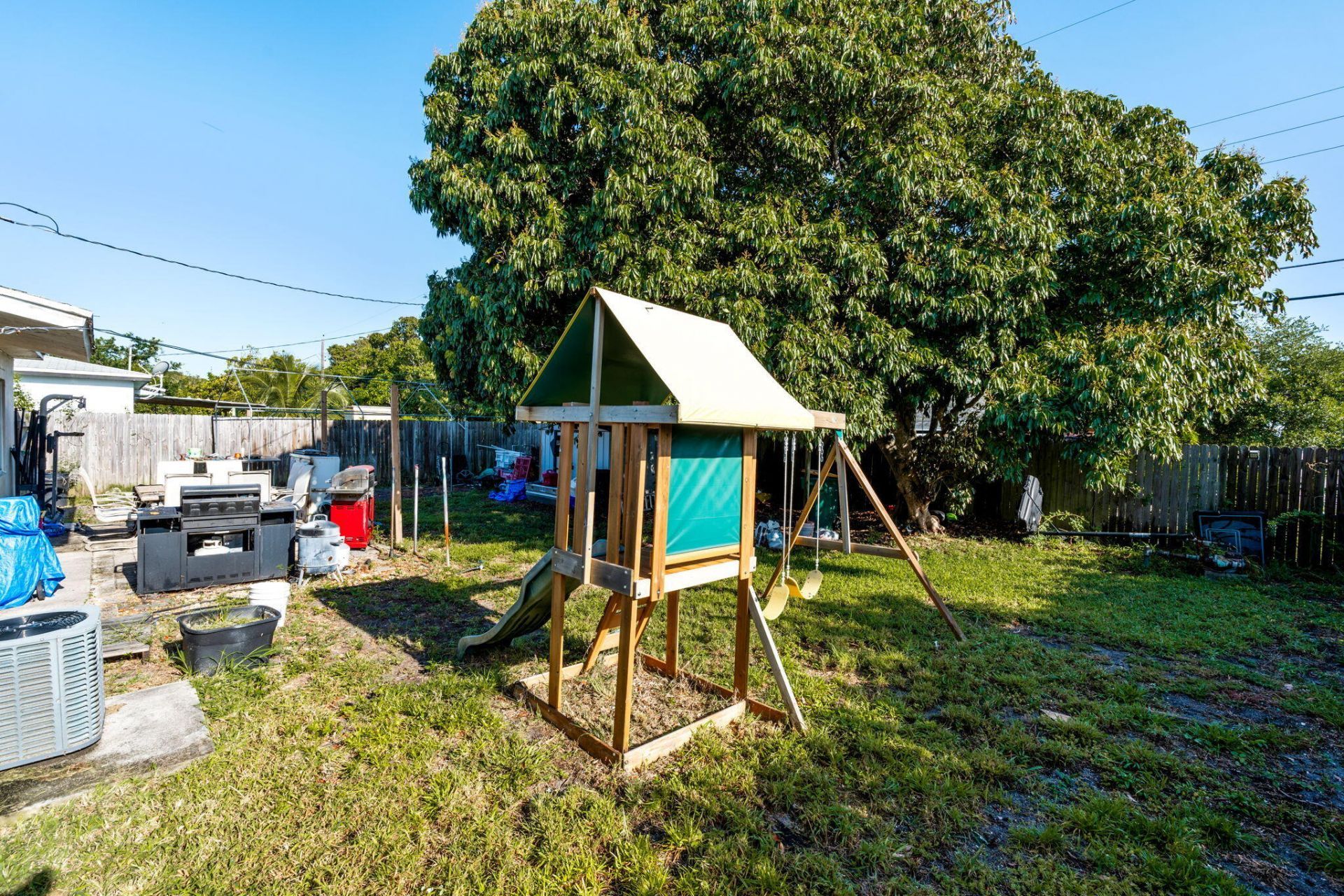 1110 14th Court S, Lake Worth Beach, FL 33460 Photo