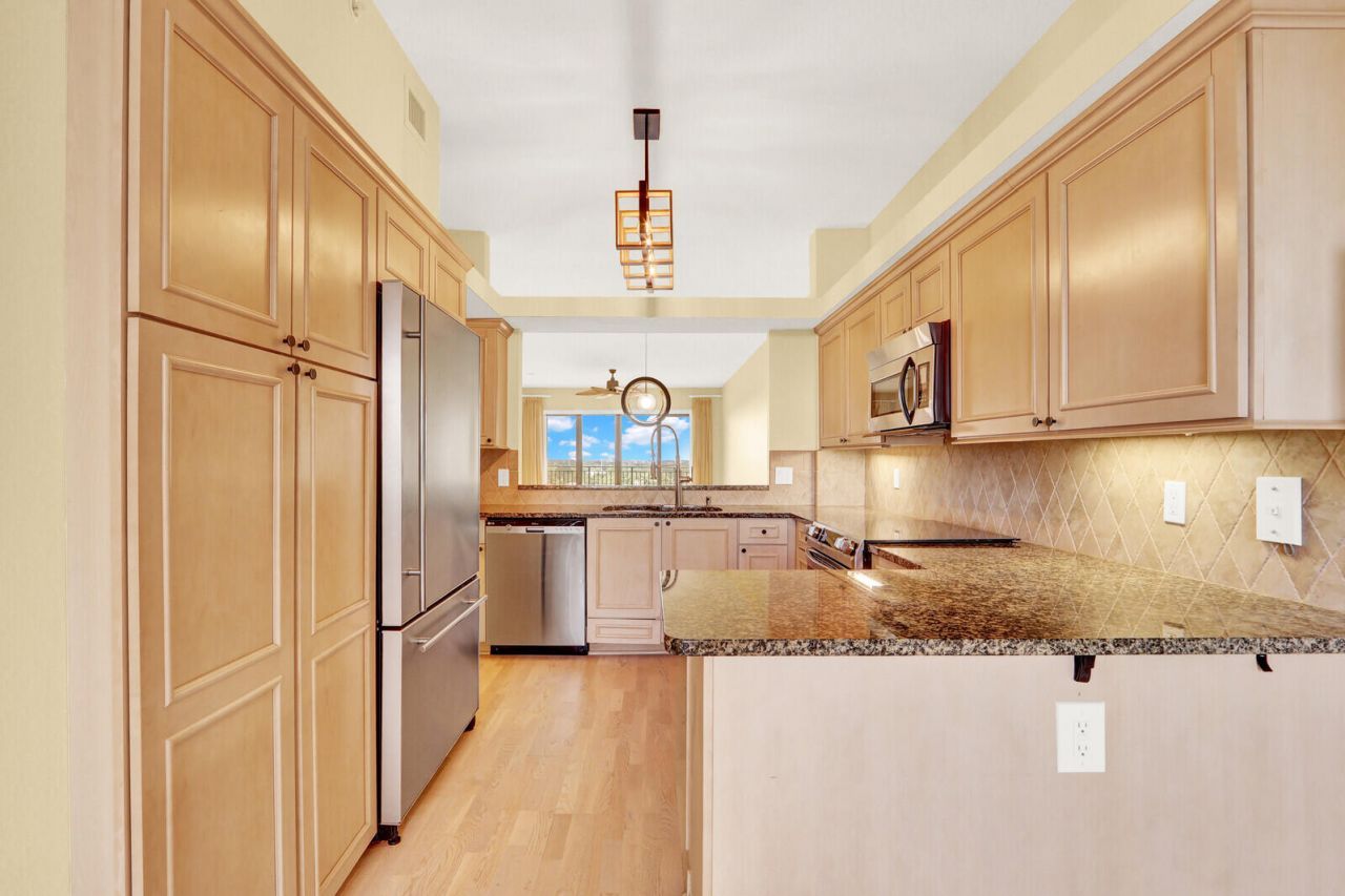 370 Golfview Road, Unit 901, North Palm Beach, FL 33408 Photo
