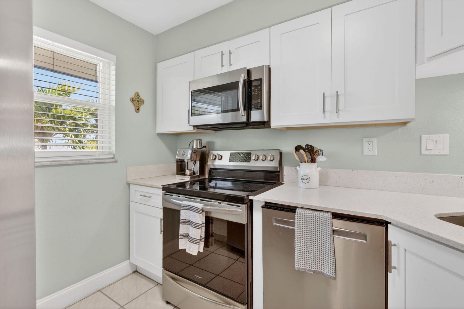 1176 Bayshore Drive, Unit 205, Fort Pierce, FL 34949 Photo