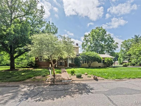 1034 Raymond , Red Bud, IL 62278