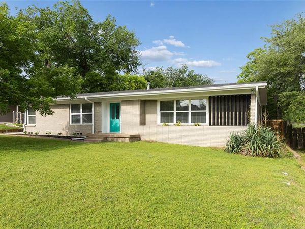 717 NW 6th Street, Grand Prairie, TX 75050