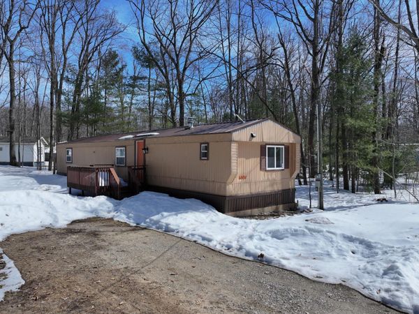6091 Kellogg Drive, Gaylord, MI 49735