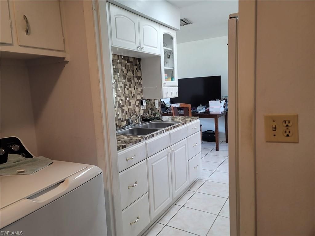 511 Wyoming Rd , Lehigh Acres, FL 33936 Photo