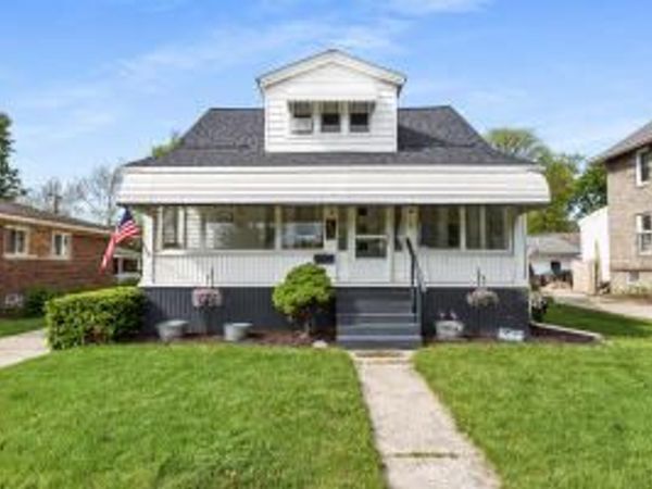 22713 Lanse Street, Saint Clair Shores, MI 48081