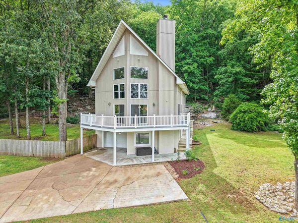 407 Mohawk Road SE, Owens Cross Roads, AL 35763