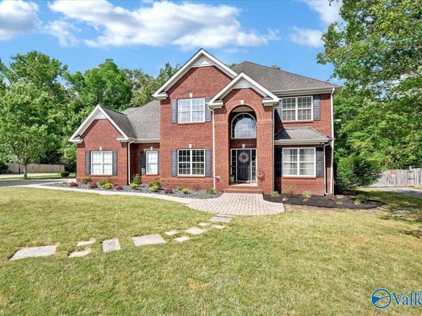 1303 Spring Branch Drive NE, Hartselle, AL 35640