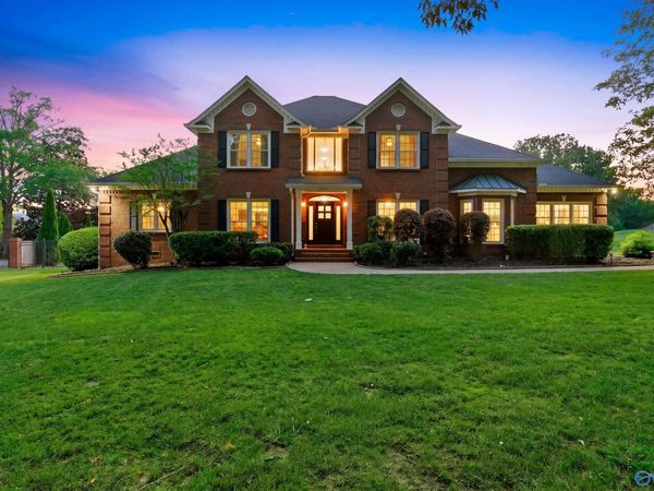 3000 Hampton Cove Way SE, Owens Cross Roads, AL 35763