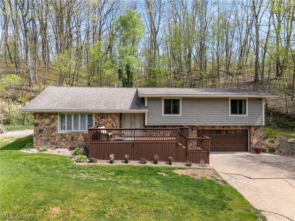 3256 Salineville Road NE, Carrollton, OH 44615