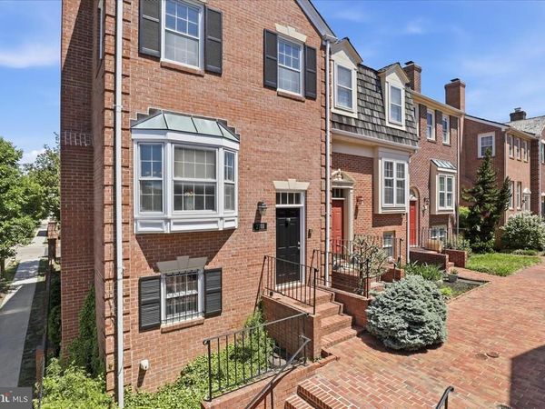 2701 FRANKLIN COURT, ALEXANDRIA, VA 22302