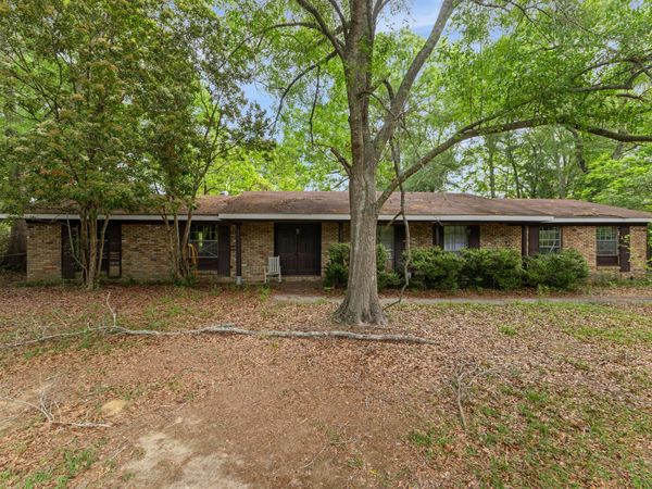 804 W Hinton Ave., Lumberton, MS 39455