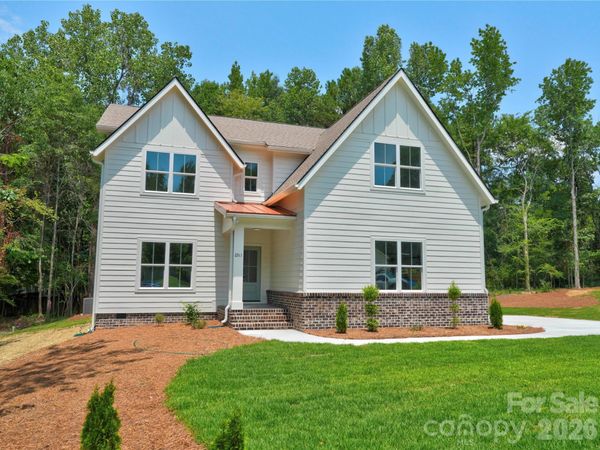 2311 Chateau Court, Matthews, NC 28105